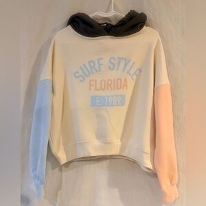 NWOT Woman’s Hoodie